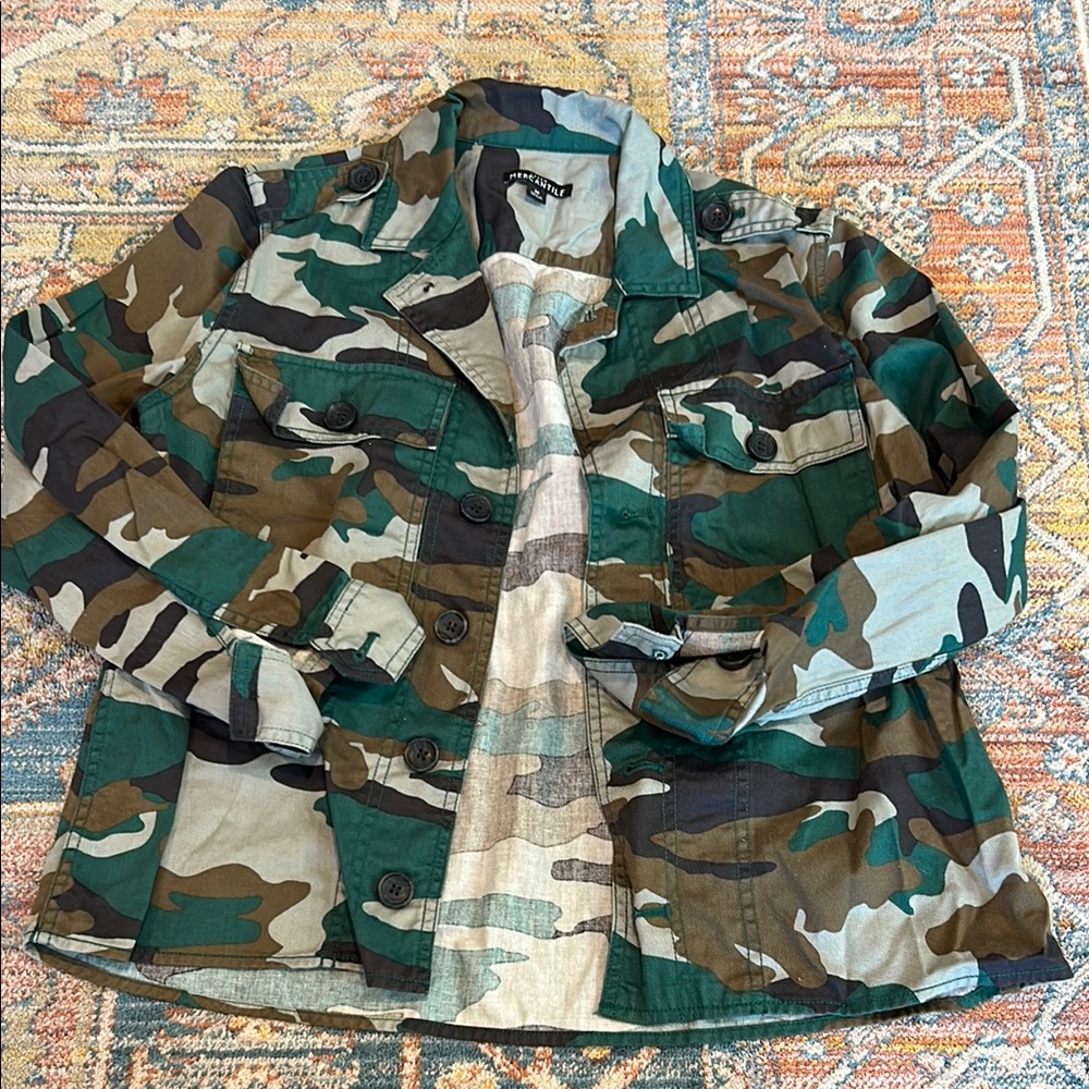 Camouflage J Crew mercantile jacket size medium